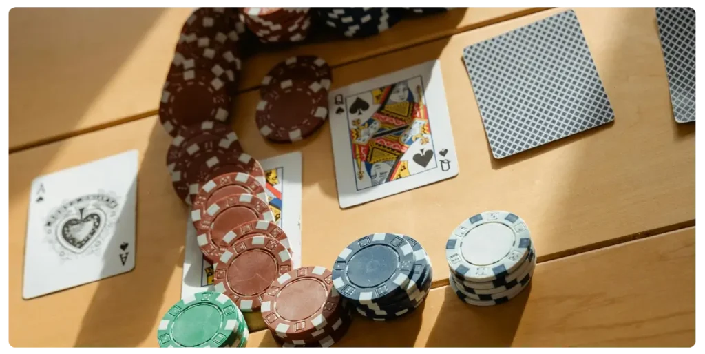jetons-et-cartes-à-jouer-casino-en-ligne